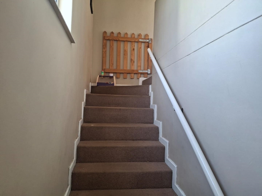 2 Bedroom Property for Sale in Woodbridge Island Western Cape
